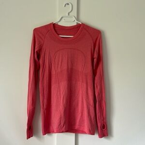 LULULEMON SwiftlyTech Long-Sleeve Shirt (size 8)